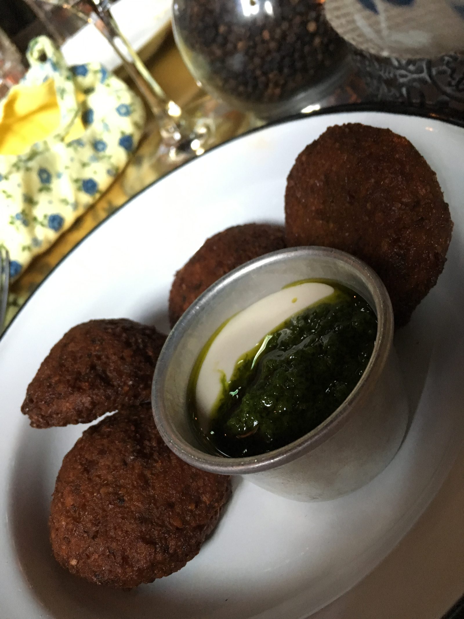 Falafel, Dip, Neni