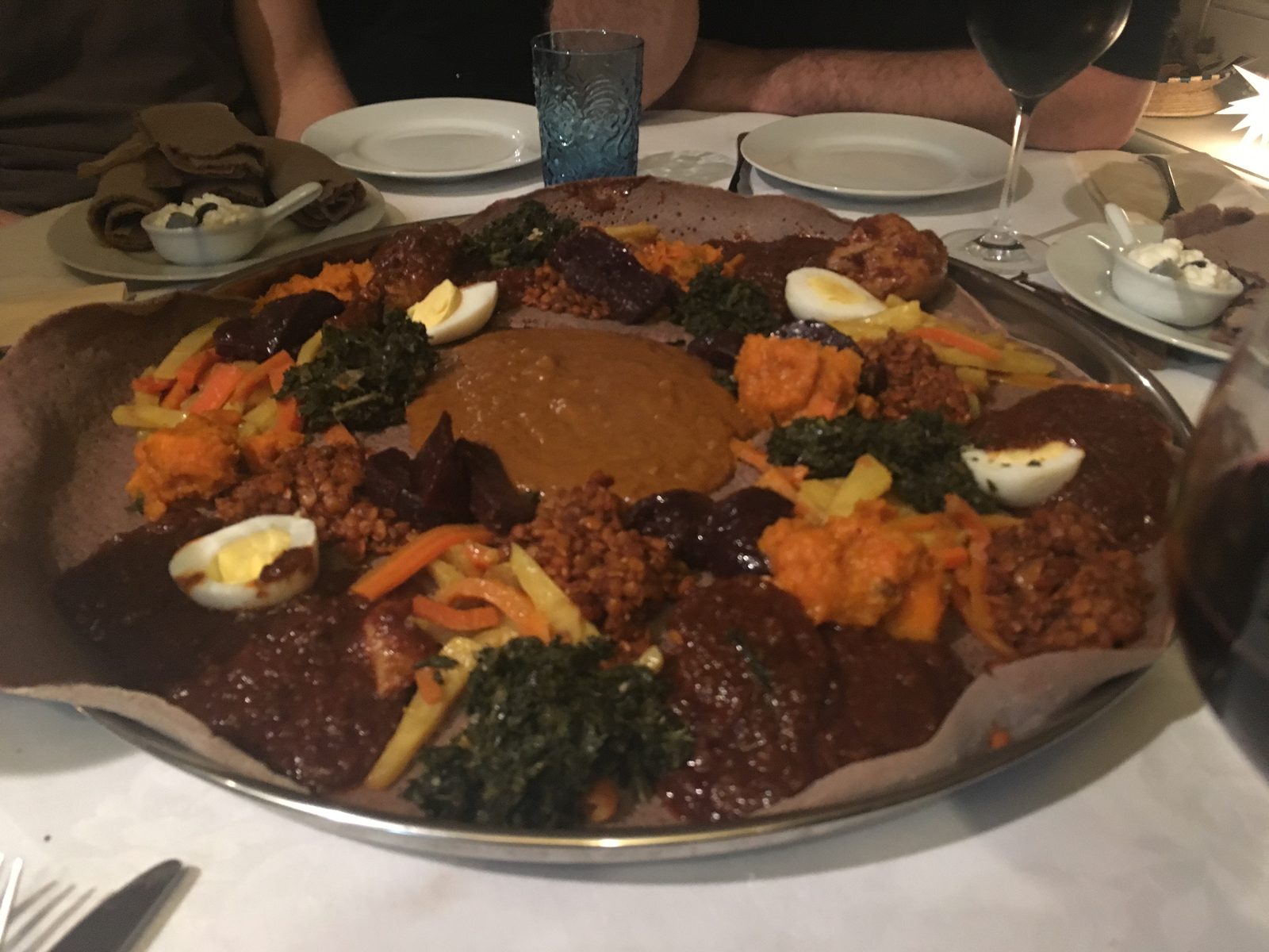 Injera und ethiopische Gerichte