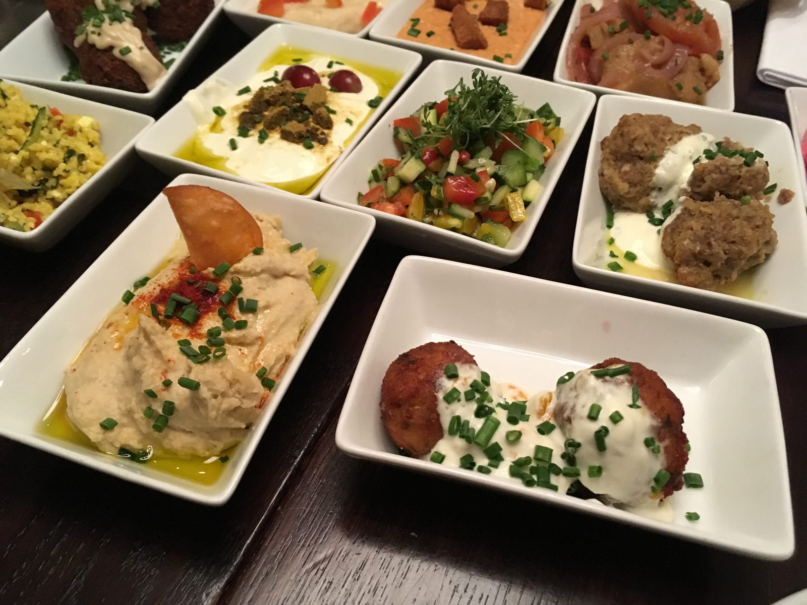 Mezze, Café Leonar
