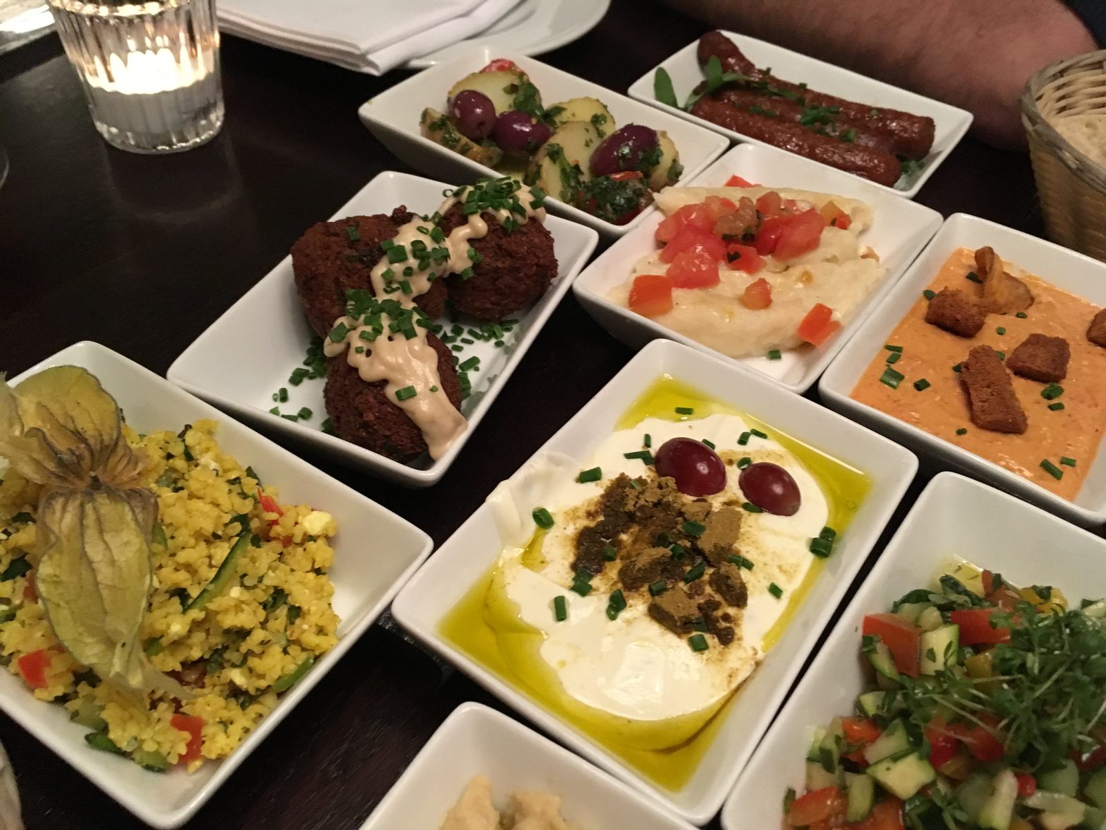 Mezze, Café Leonar