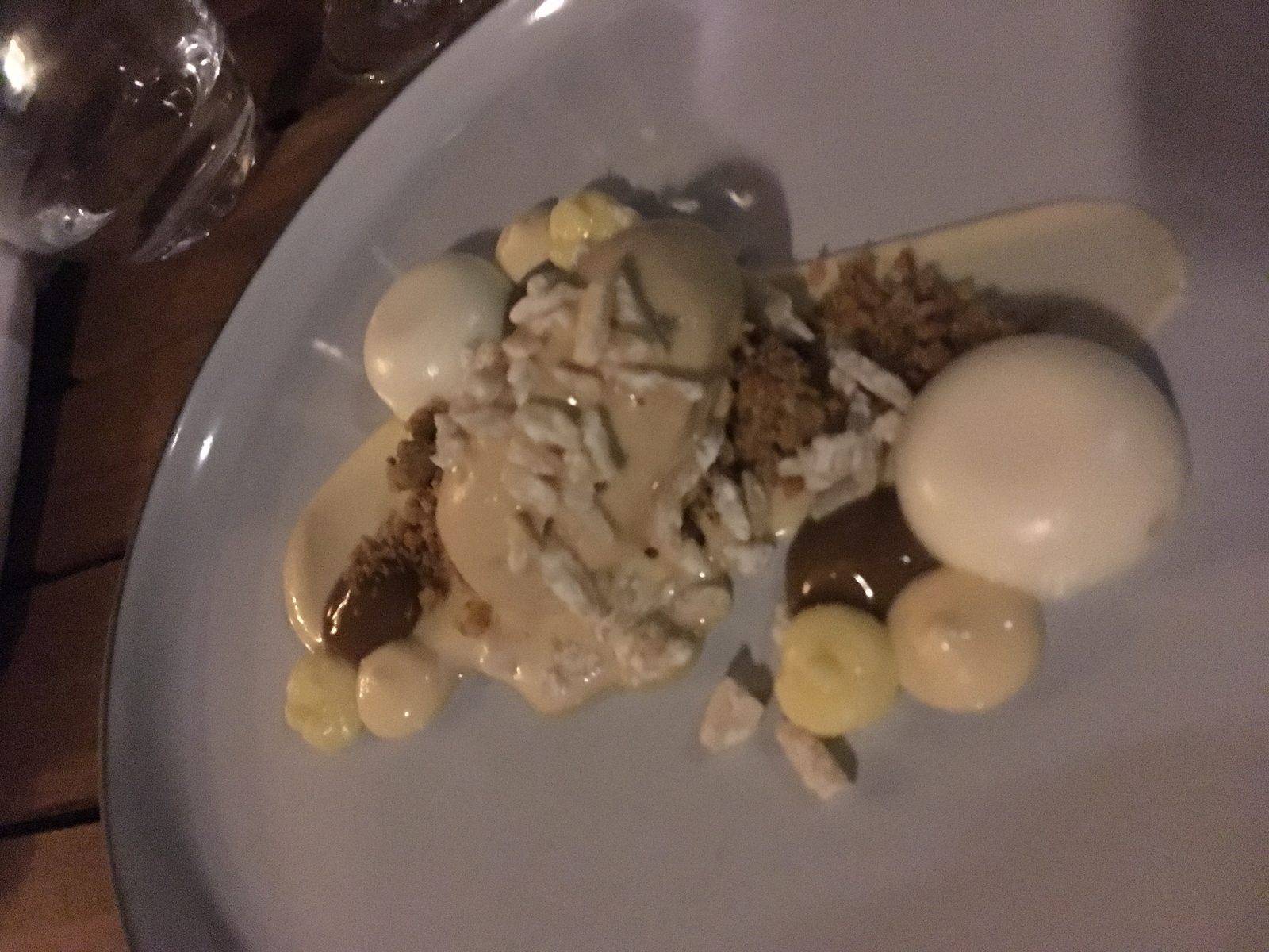 Bienenstich »mal anders«, Kaffeeeis