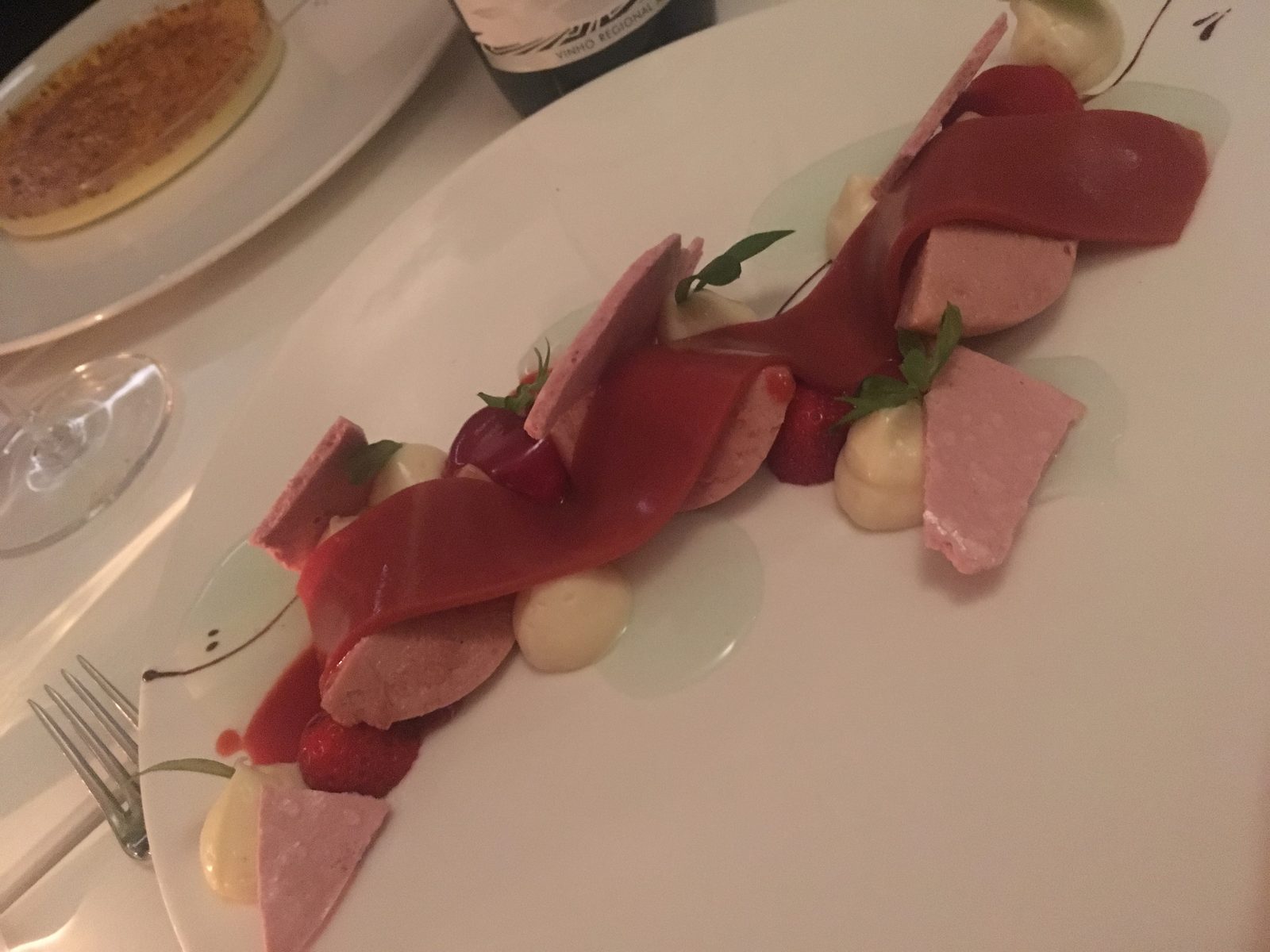 Erdbeerparfait
Waldmeister – weißer Schokoladenpudding