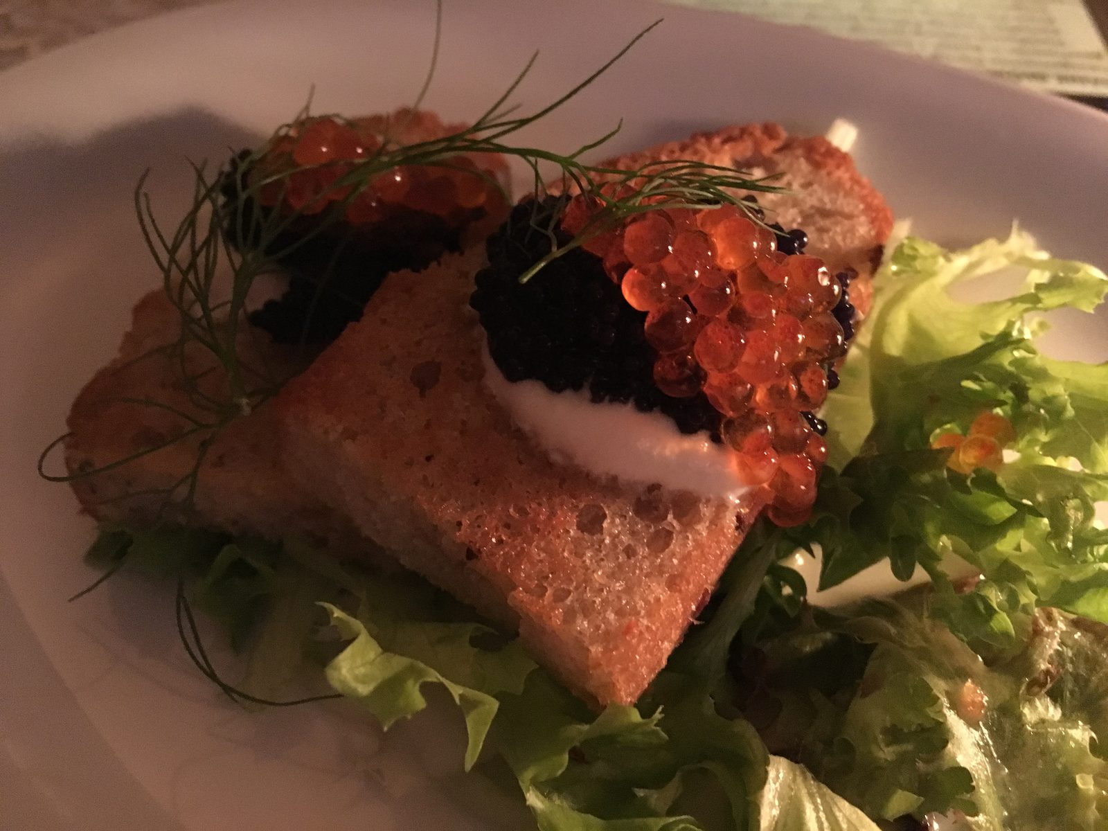 Brot mit Kaviar