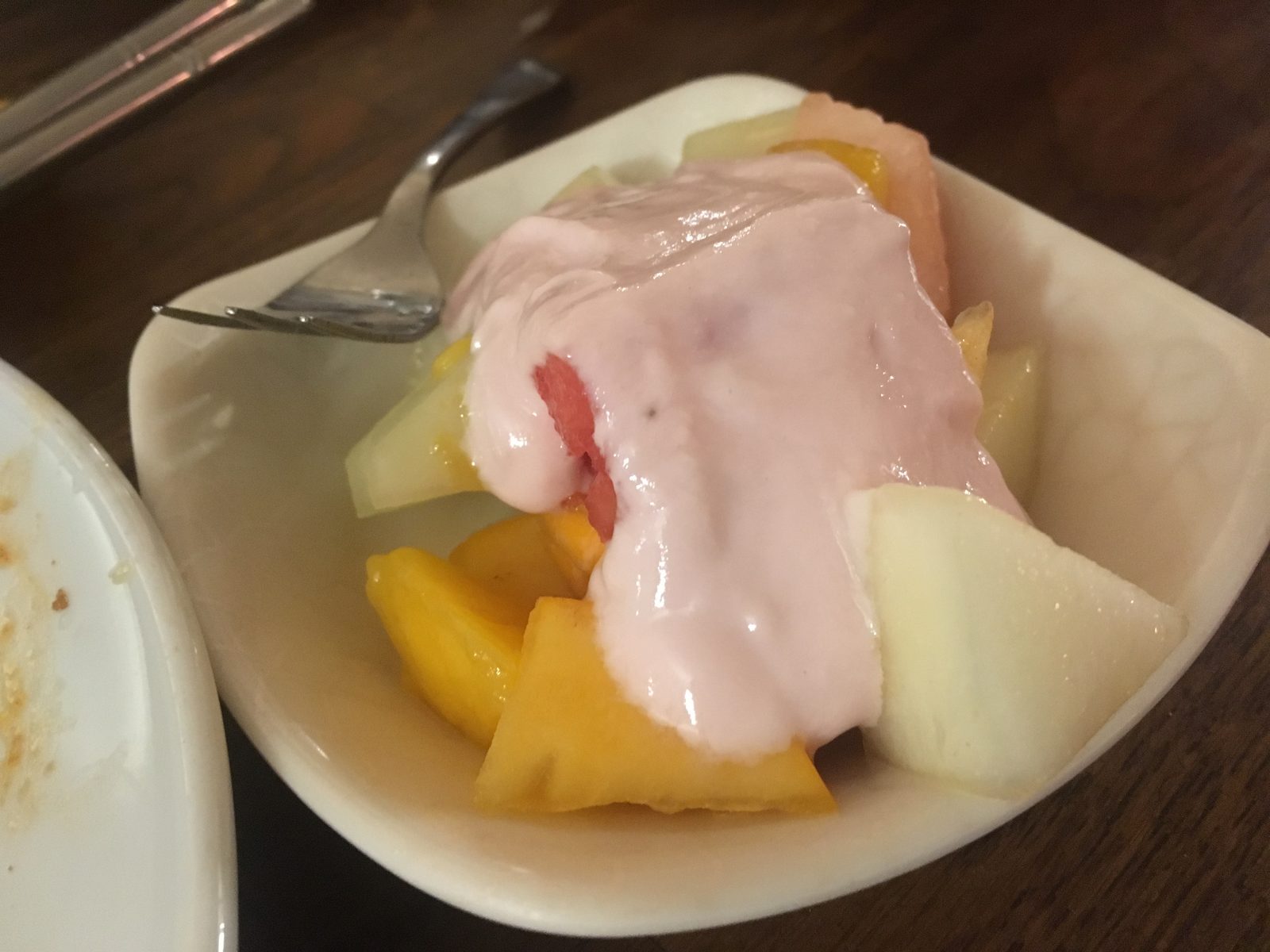 Obst und Joghurt