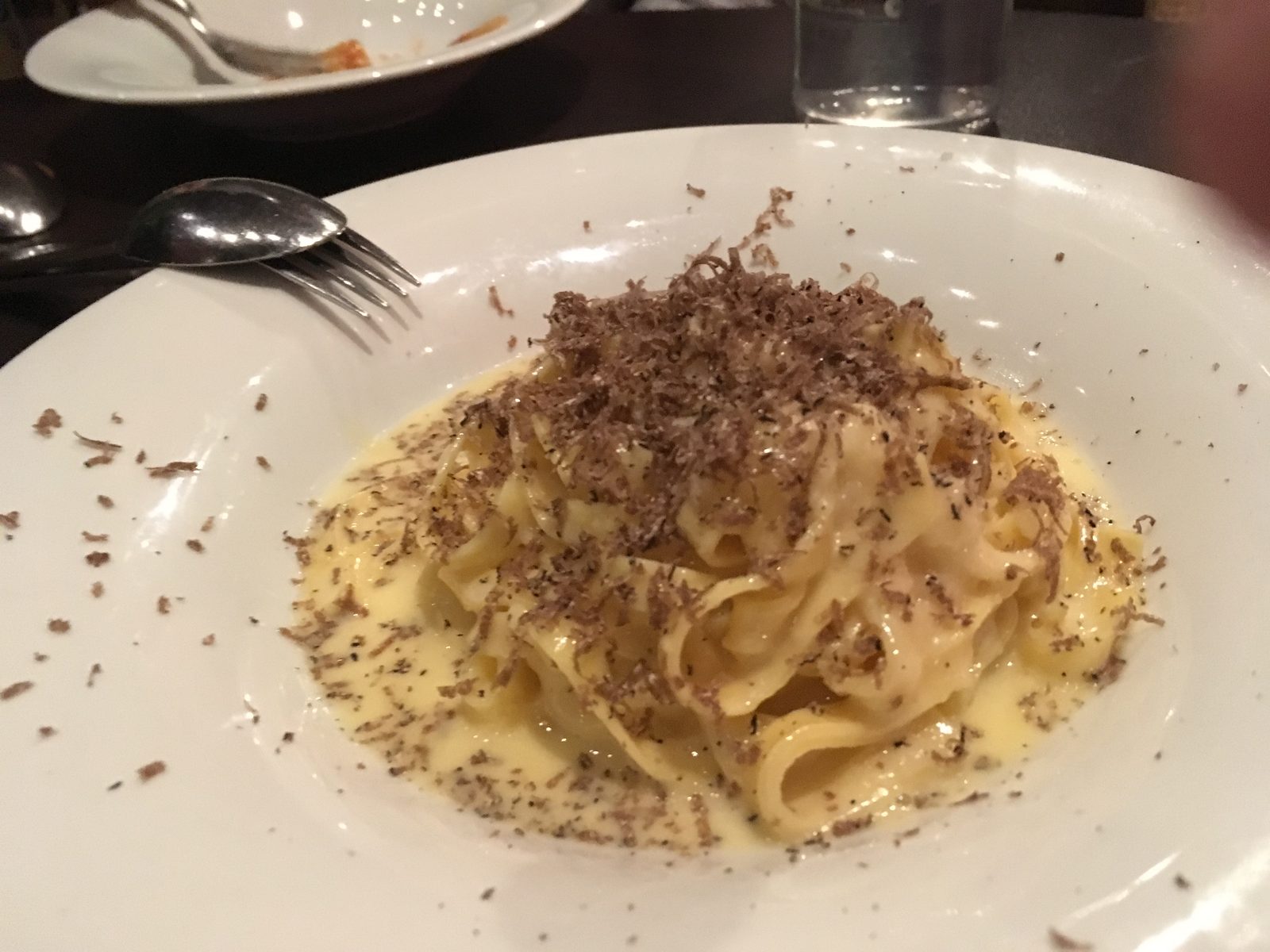 Pasta in Parmesan mit Trüffel