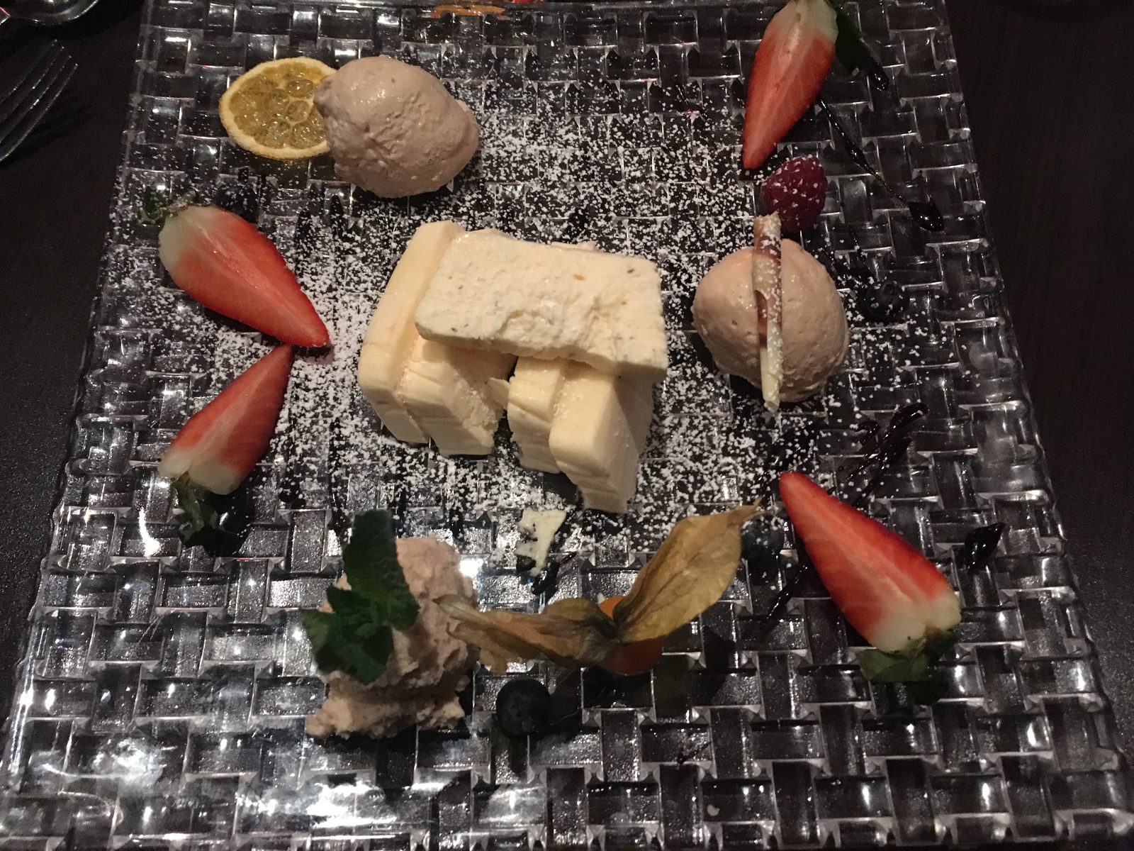 Trüffel-Eis und Maronencrème