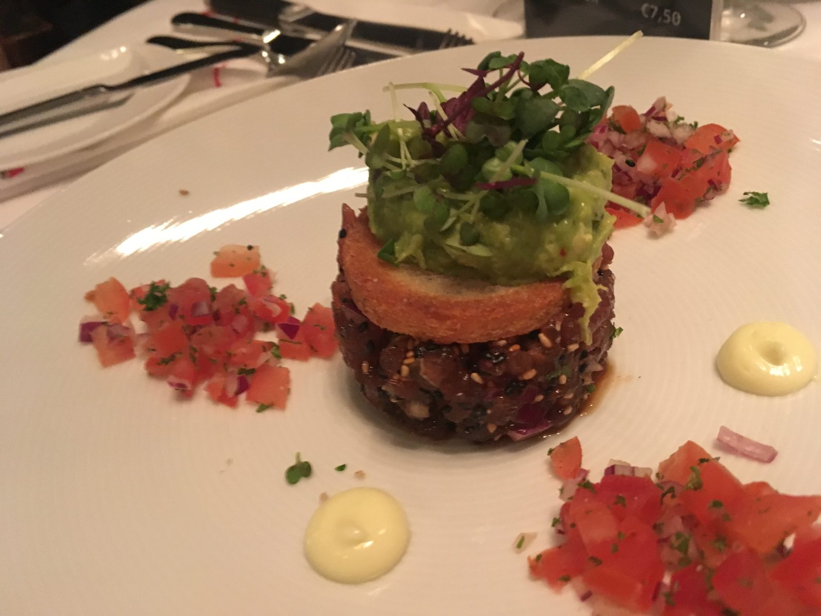 Thunfisch-Tartar