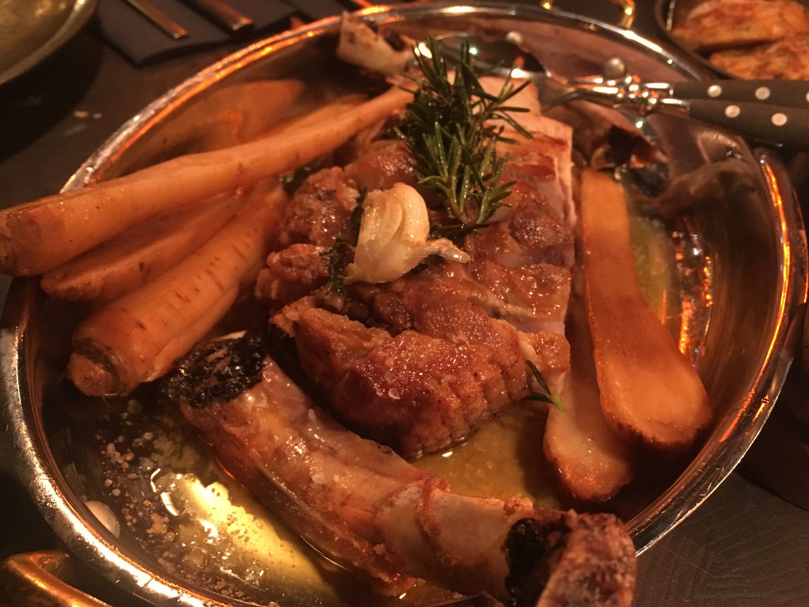 Duroc Schwein, Pastinaken