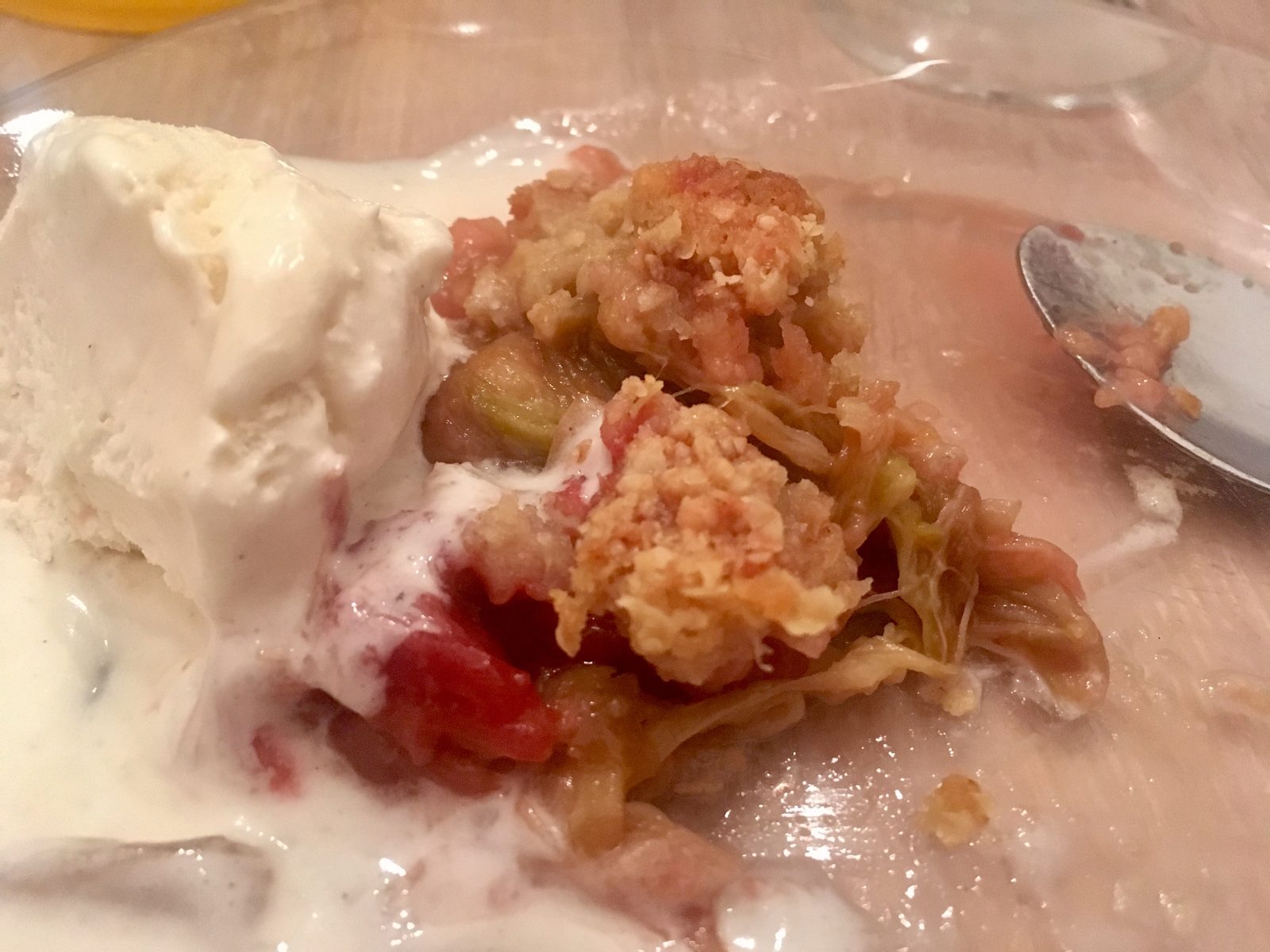 Rhabarber Crumble nach Jamie