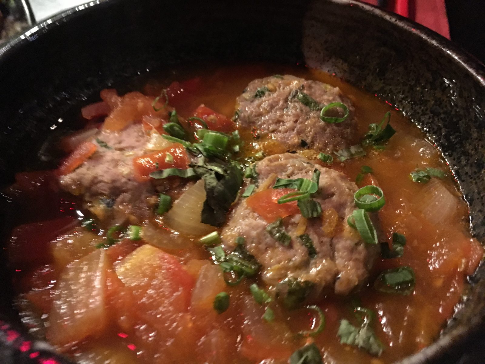 Hackbällchen in Sauce