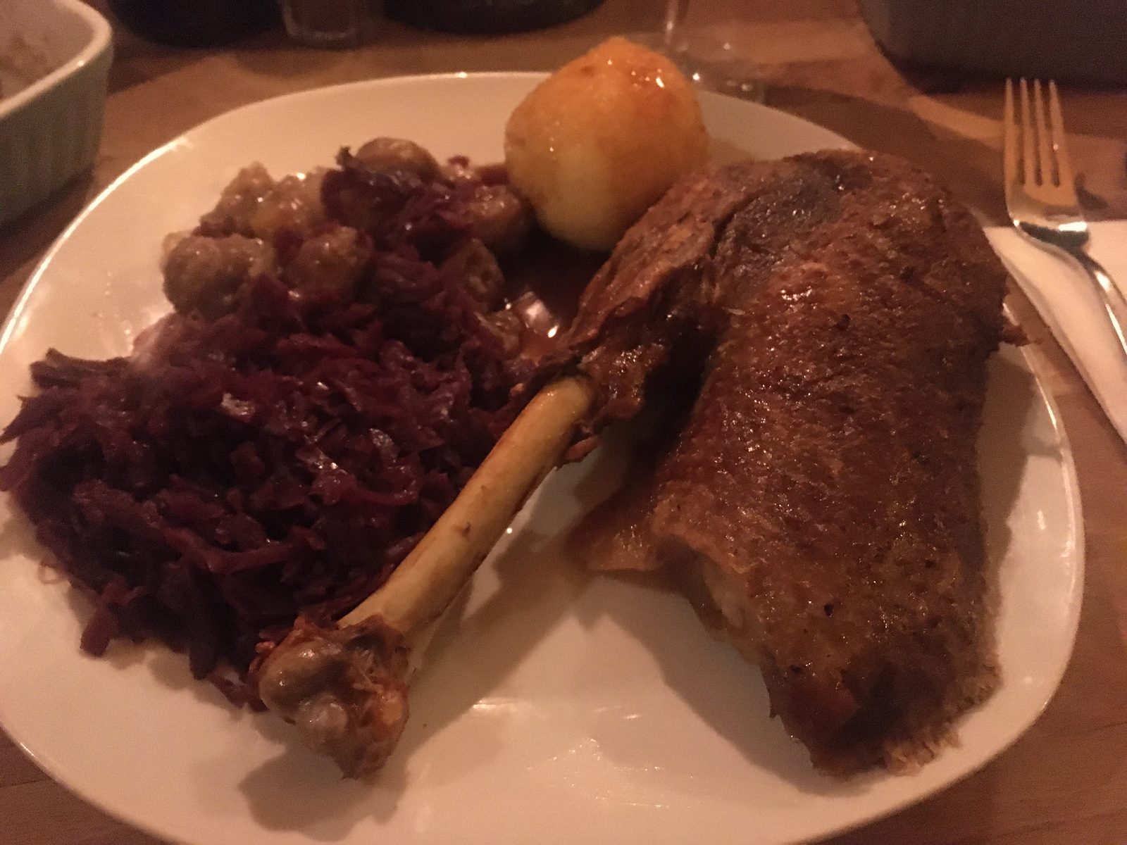 Gans, Rotkohl, Maronen, Kloß