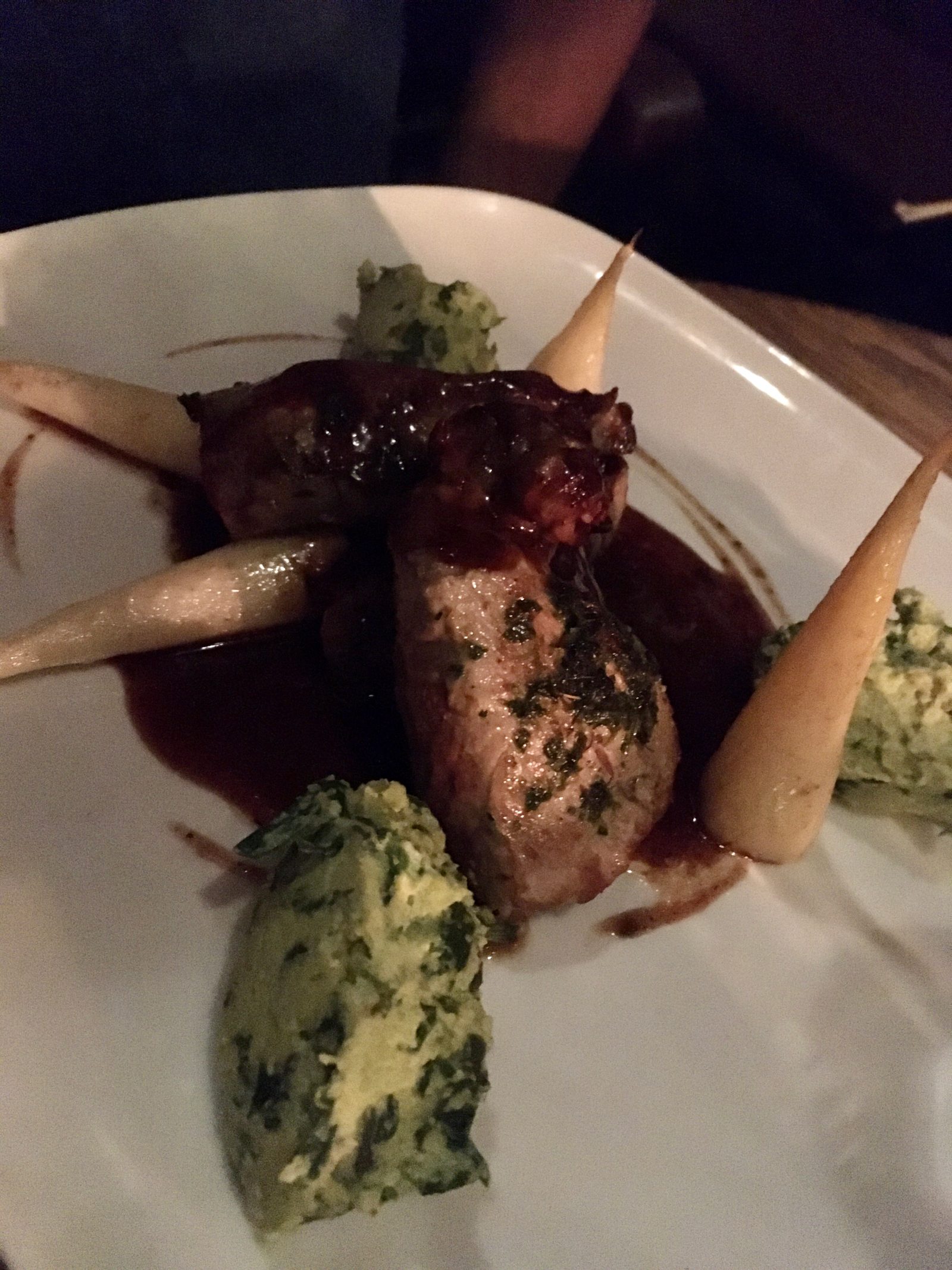 Wildschweinfilet mit Spinat-Polenta