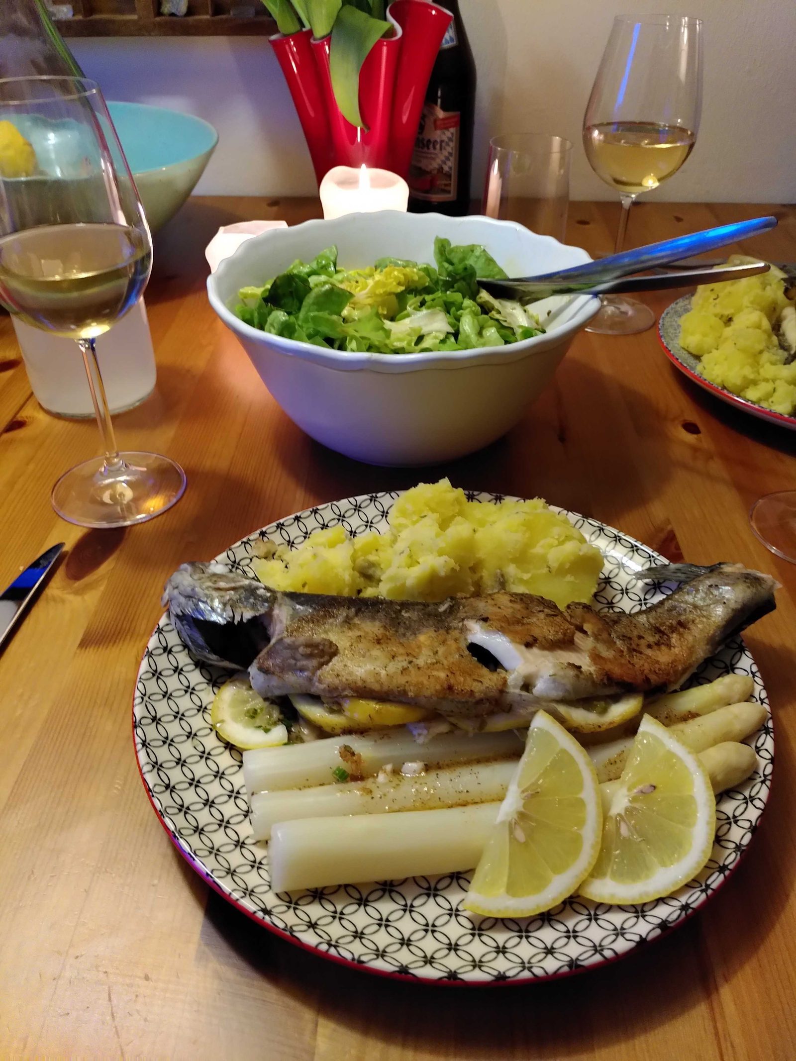 Forelle mit Spargel