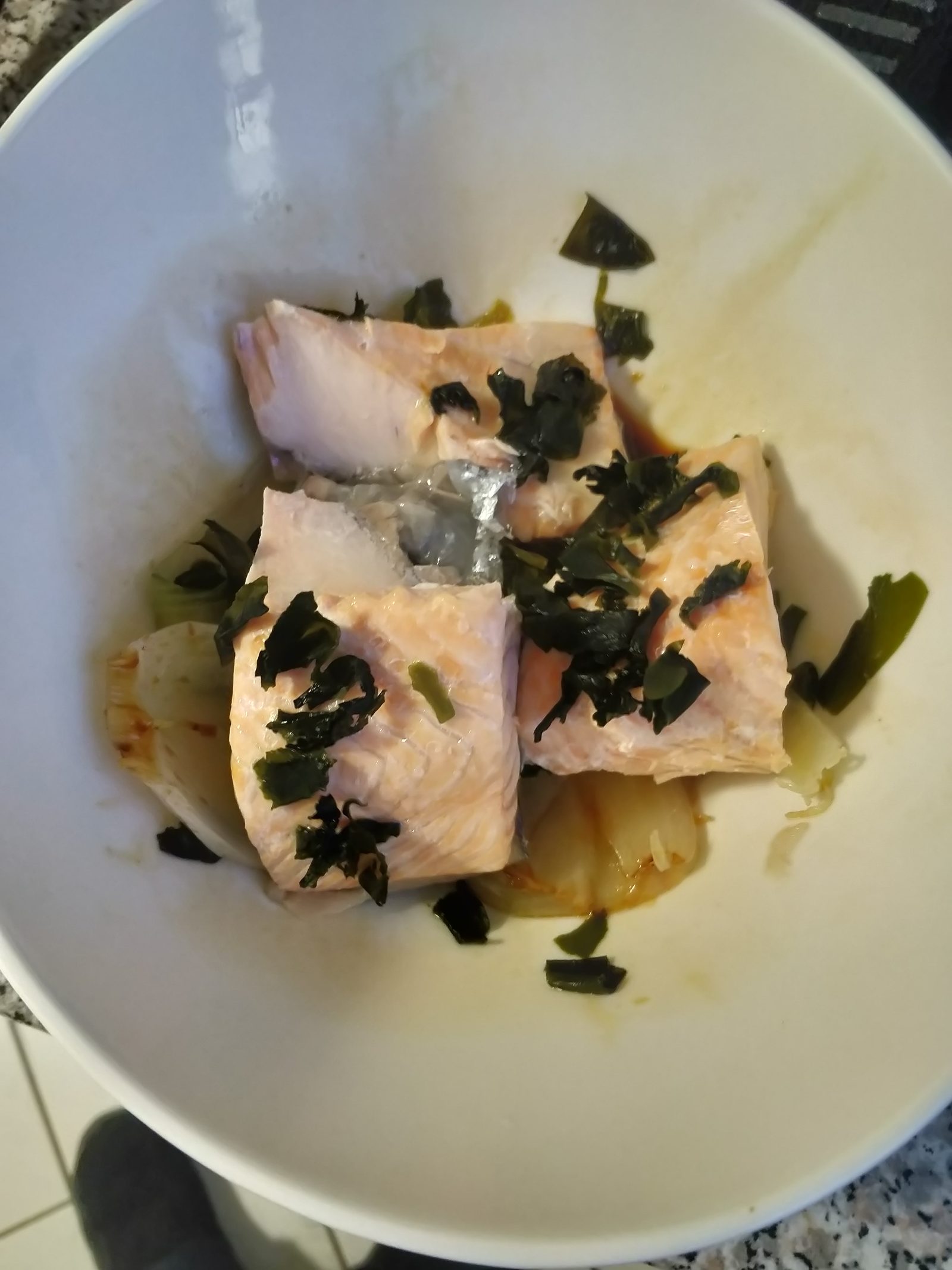 Lachs auf Pak Choi