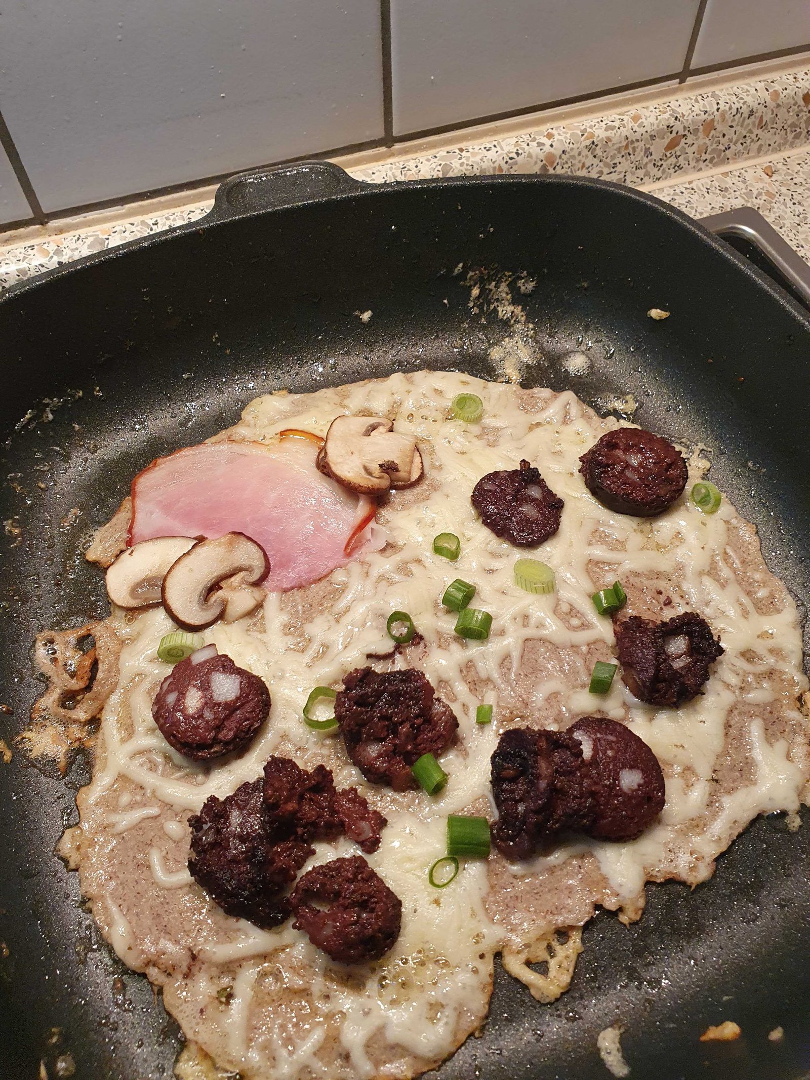 Galette mit Blutwurst