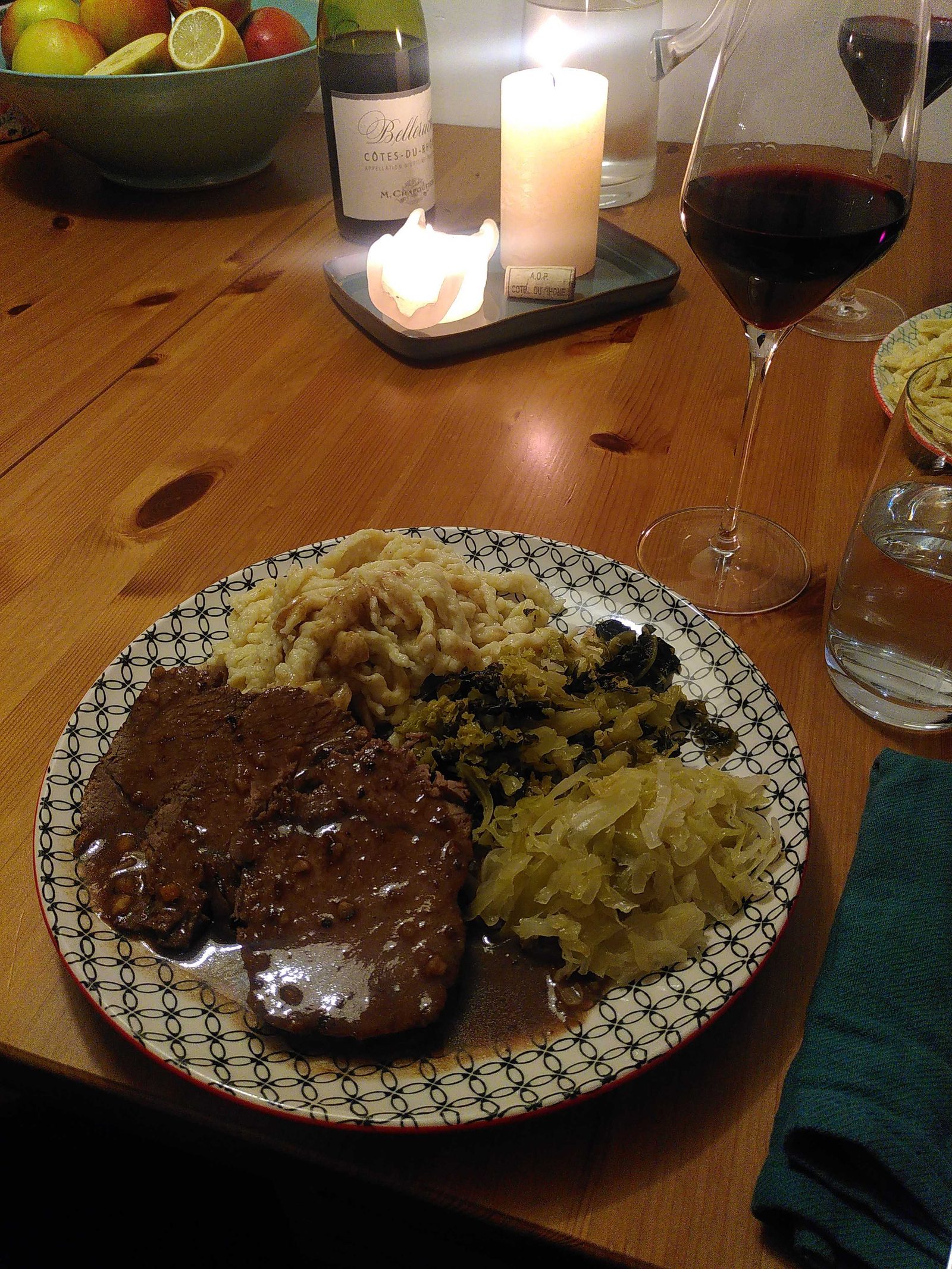 Sauerbraten mit fermentiertem Wirsing