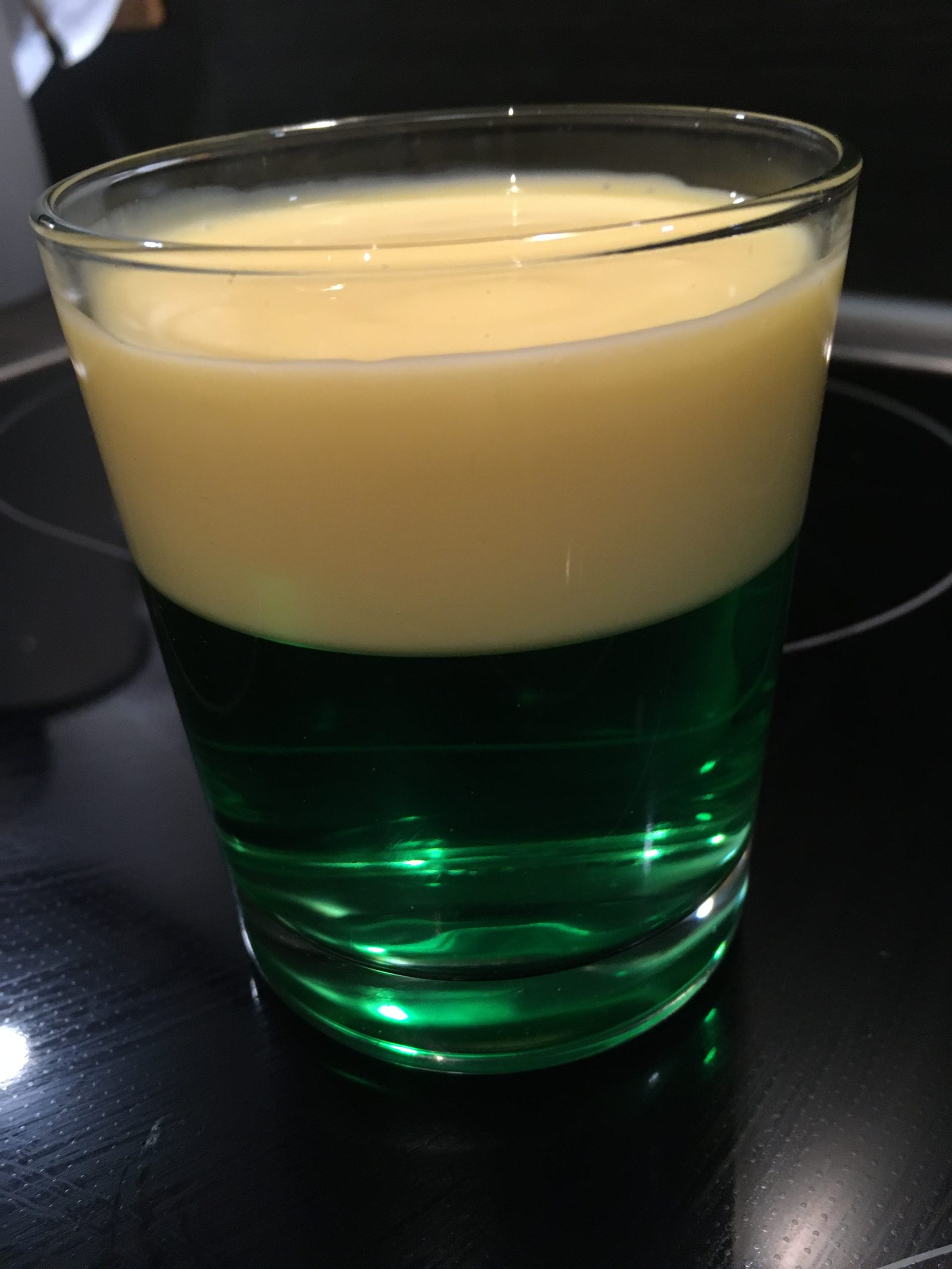 Wackelpudding mit Vanillesauce
