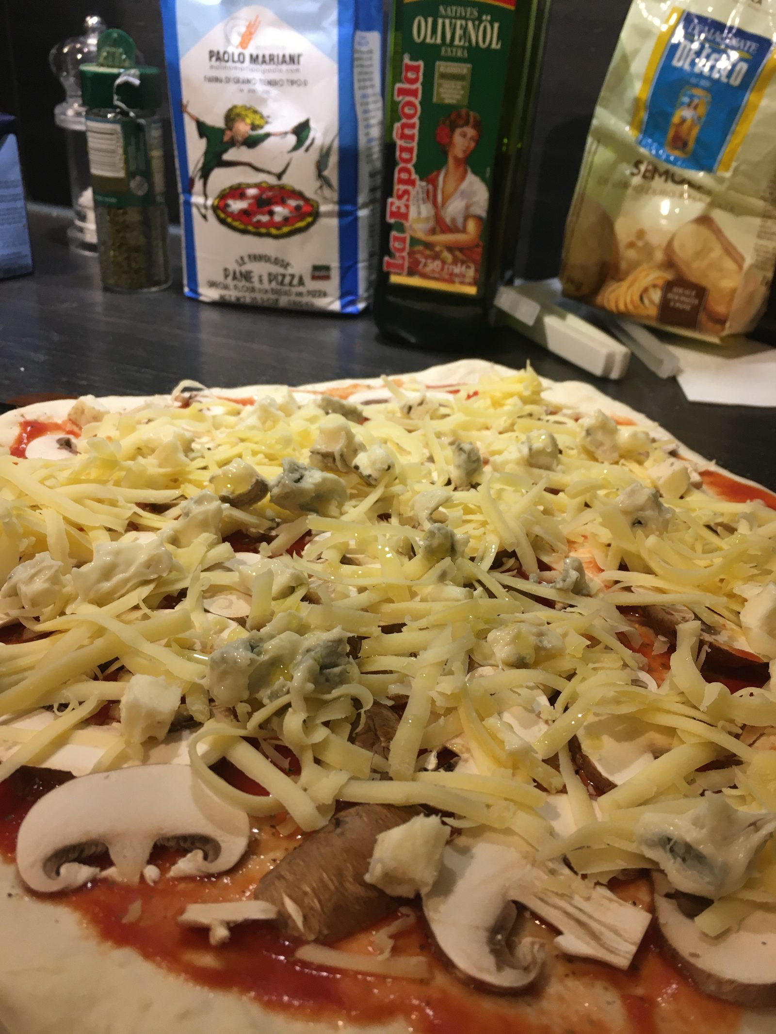 Pizza Gorgonzola e Funghi