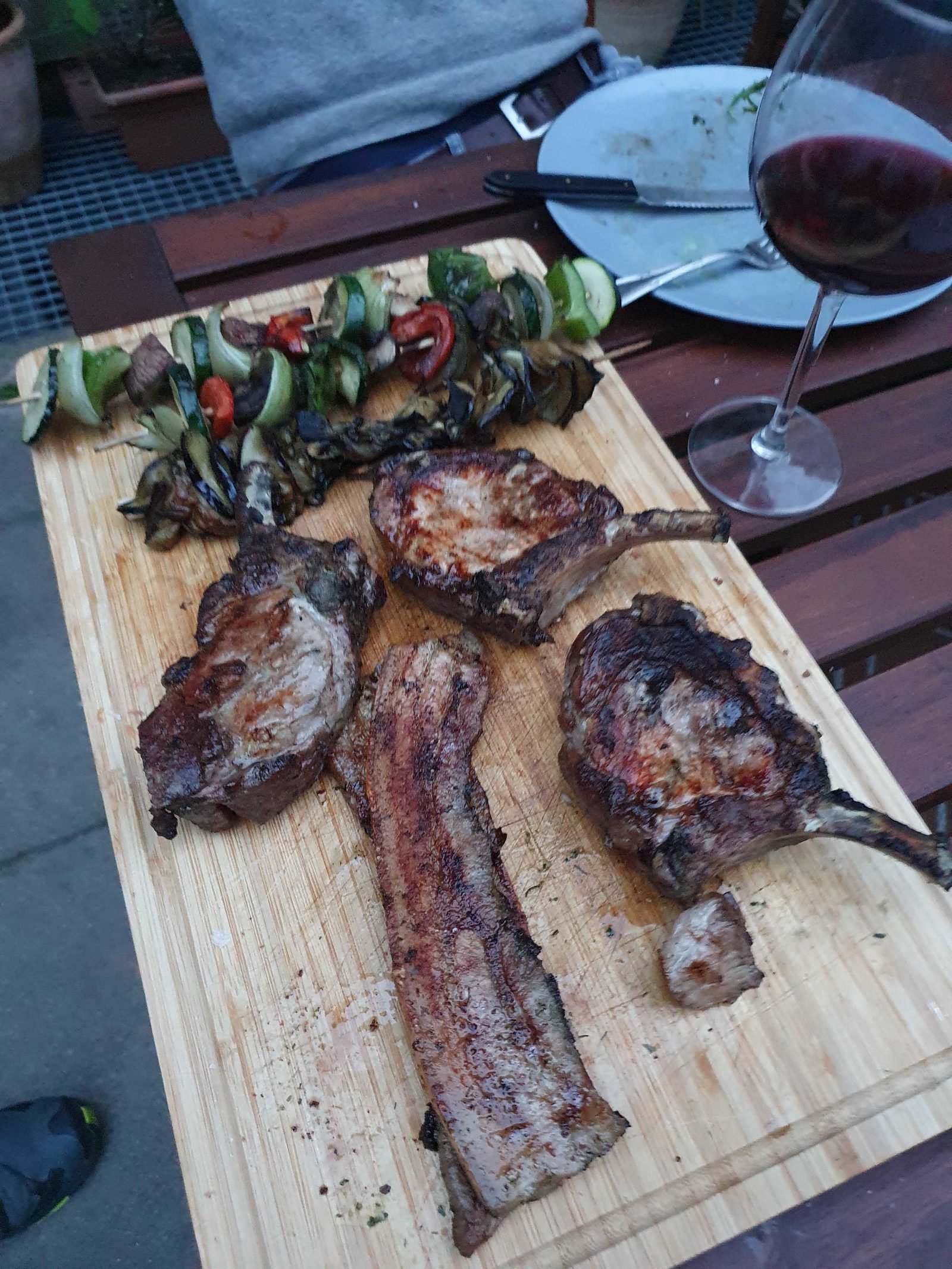 Gemüsespieße, Koteletts, Bauch
