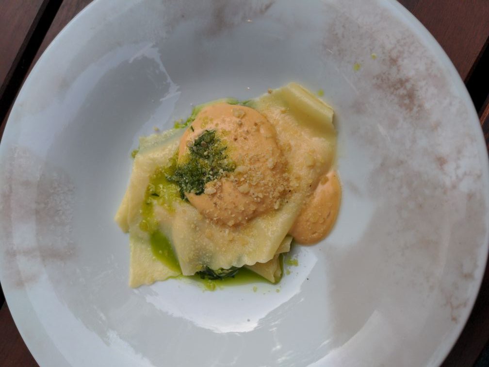 Offene Lasagne mit Paprikaschaum und Deichkäse