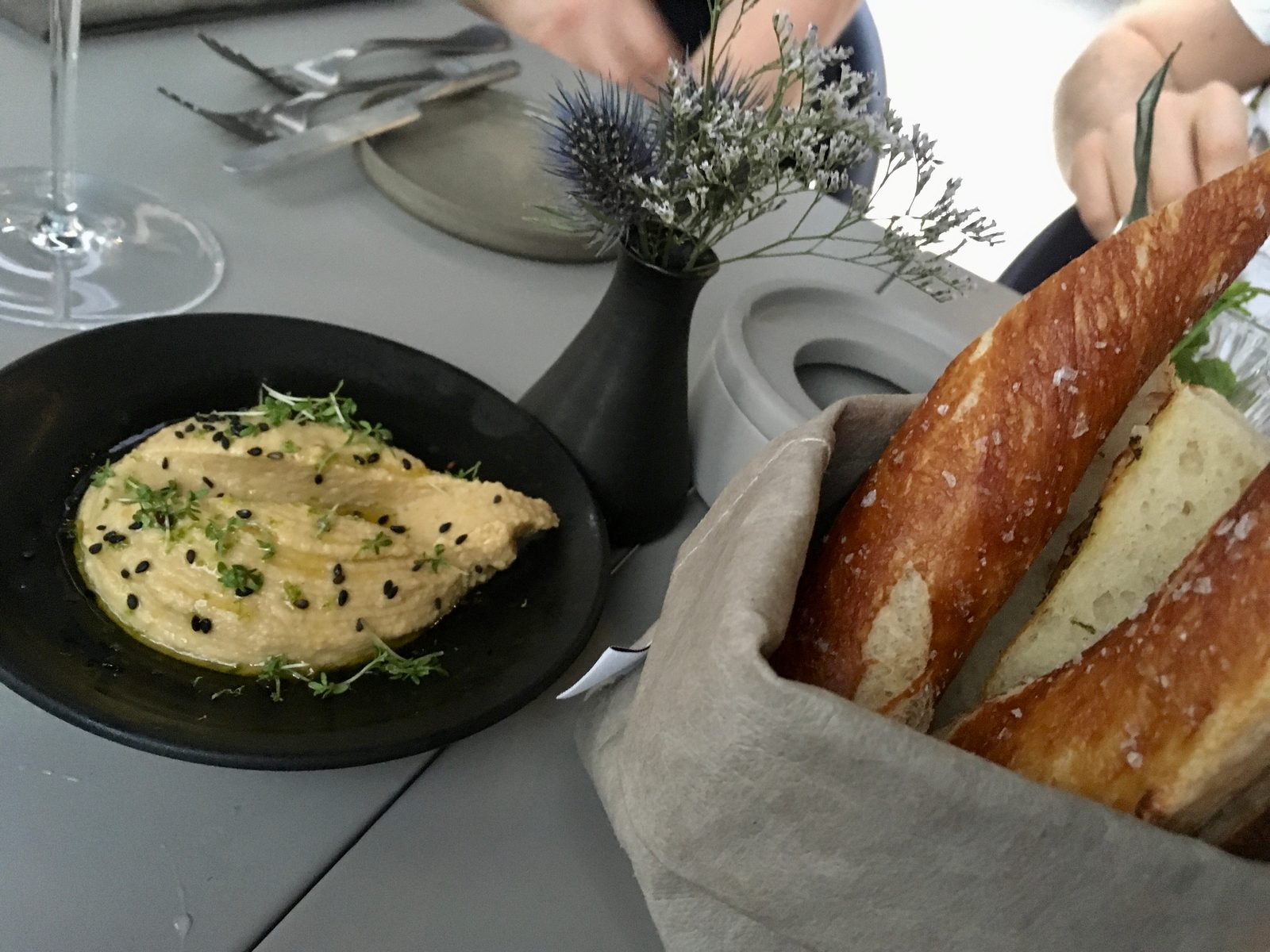 Hausgebackenes Brot - Dip