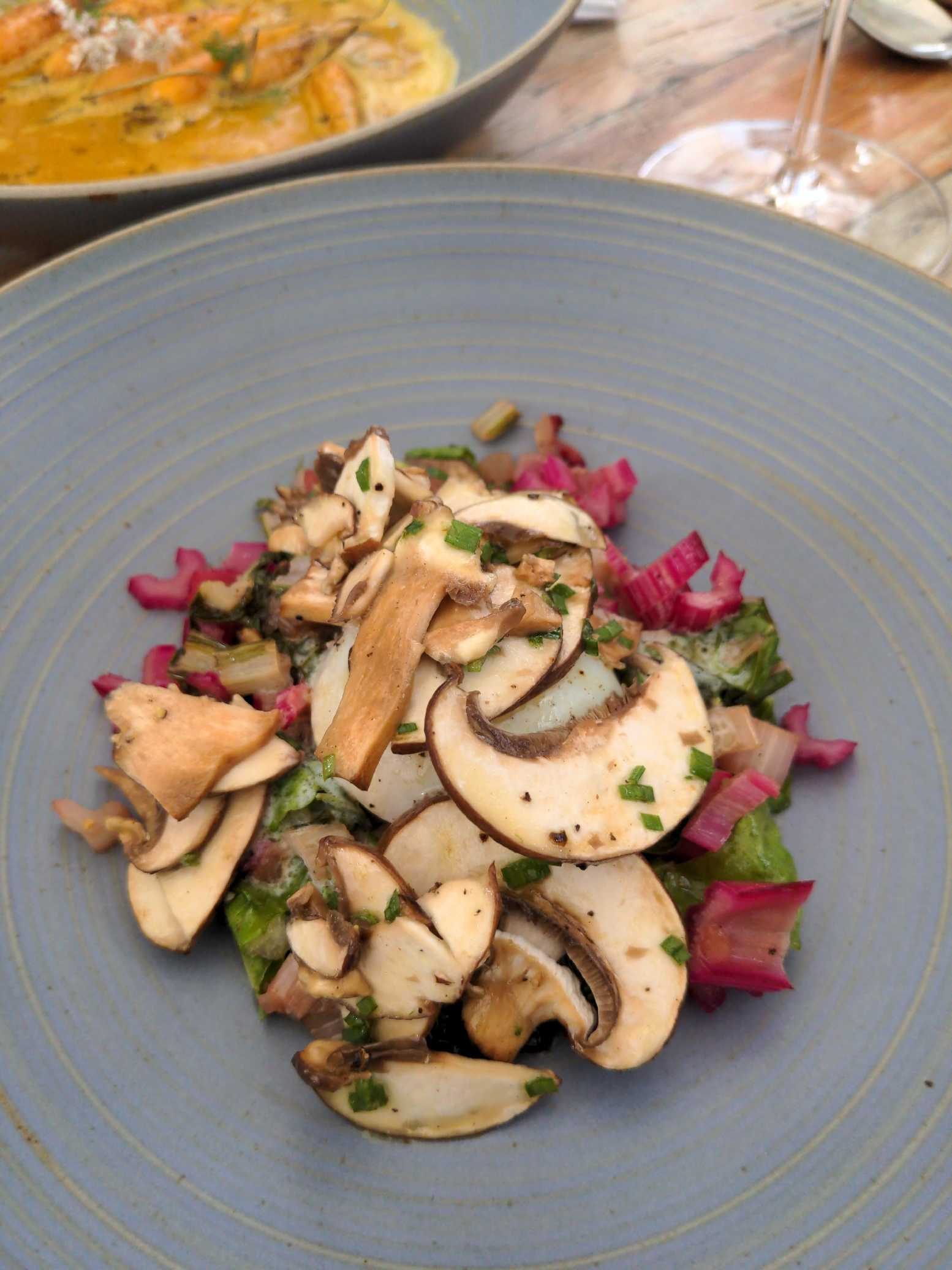 ONSENEI, Mangold, Champignon, Knoblauch & Nussbutter